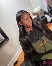 Load image into Gallery viewer, Straight Lace Front Wig