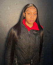 Load image into Gallery viewer, Straight Lace Front Wig